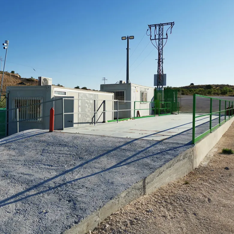 Báscula de pesaje en escombrera de Murcia